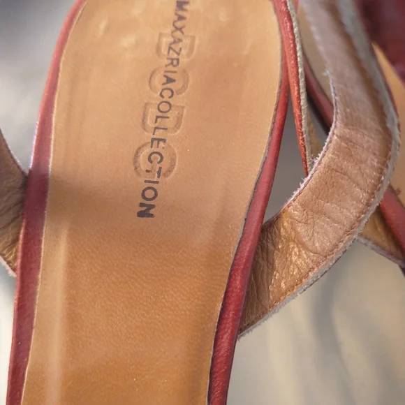 BCBG MazAzriaCollection - Picture 4 of 7